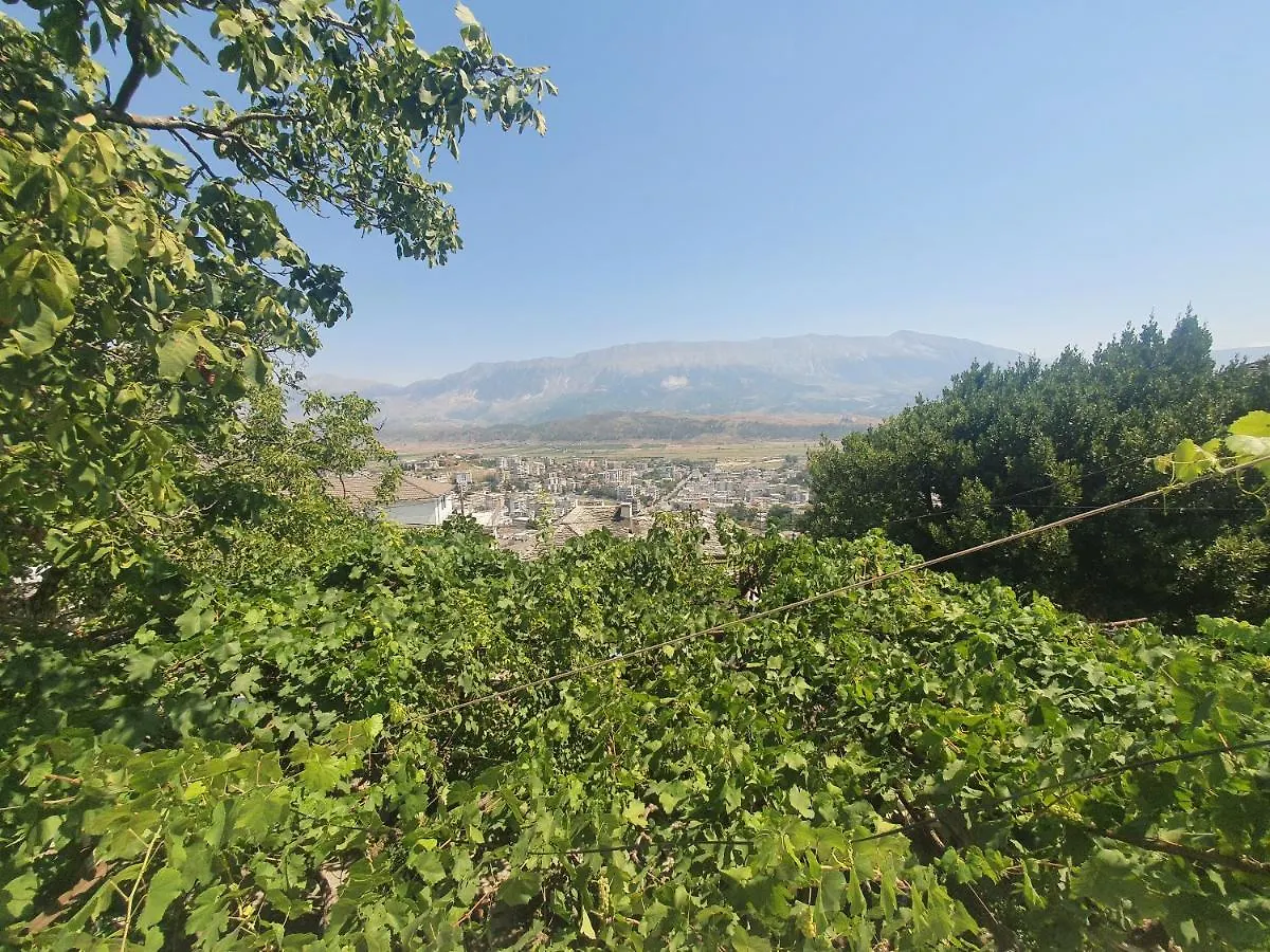 Riva Guest House Gjirokastër